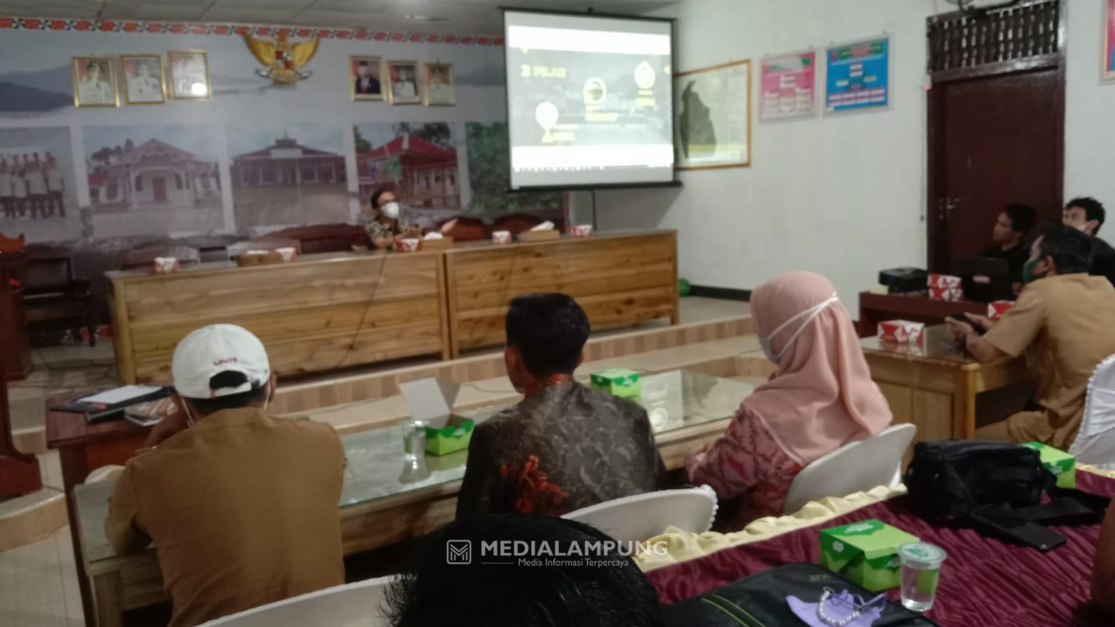 Dinas PMDT Lampung Monev Desa Lokus Smart Village Pekon Trimulyo