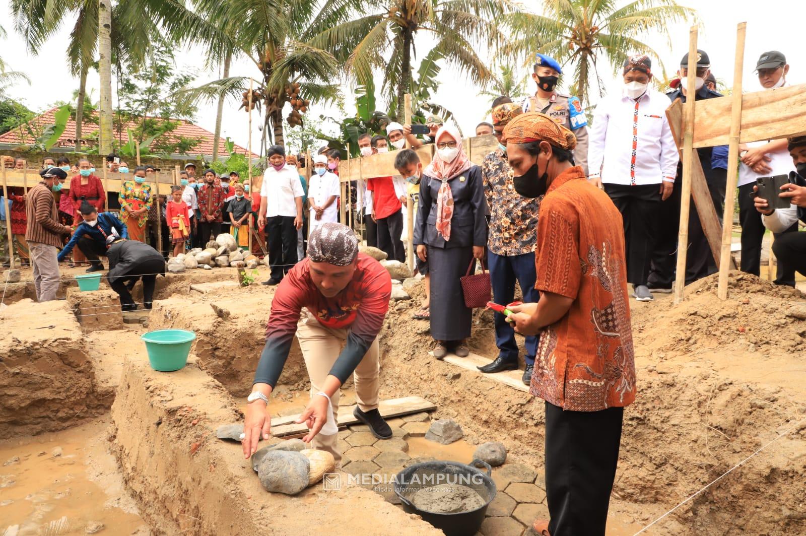 Candi Gelung Kori Pura Puspa Buana Dibangun di BNS