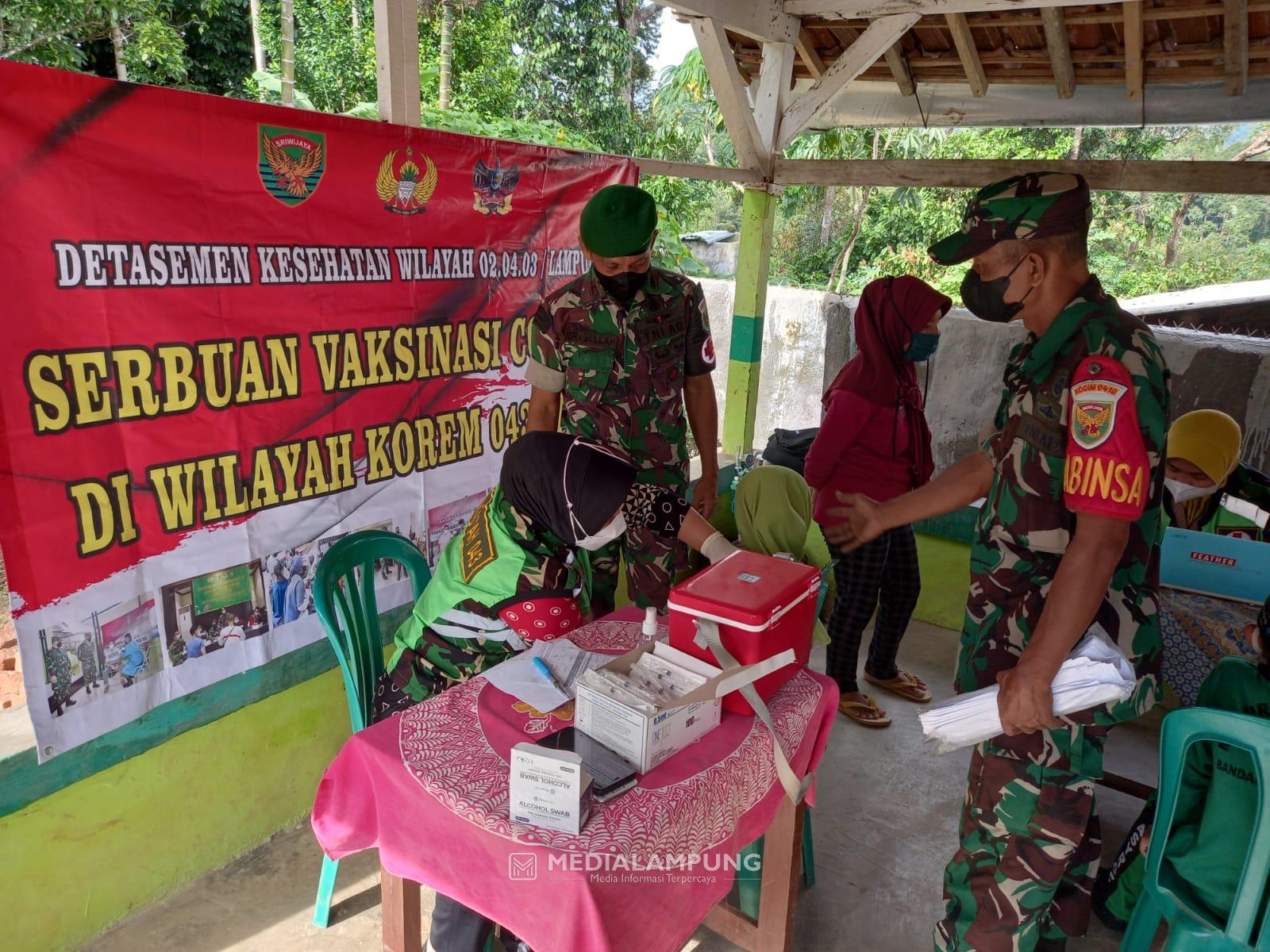 Dukung Vaksinasi Tingkat Pelajar, Koramil TbU Gelar Serbuan Vaksin Covid di Madrasah Nurul Asrof