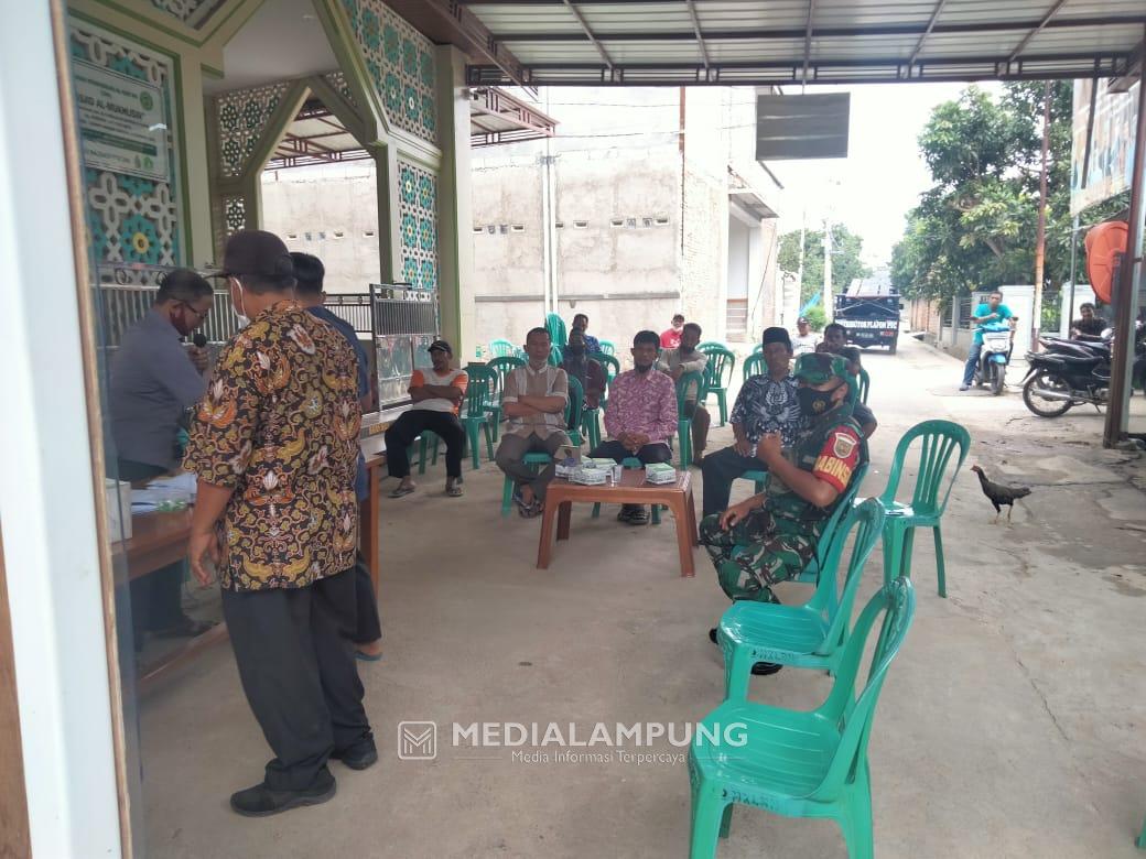 Babinsa Koramil Panjang Monitoring dan Pengamanan Pemilihan Ketua RT di Wilayah Binaan