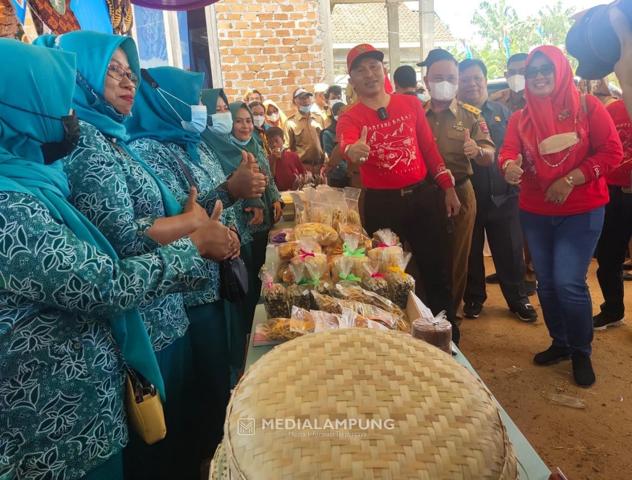 Kenalkan Produk Unggulan, UP2K Batuketulis Buka Bazar di Musrenbang 