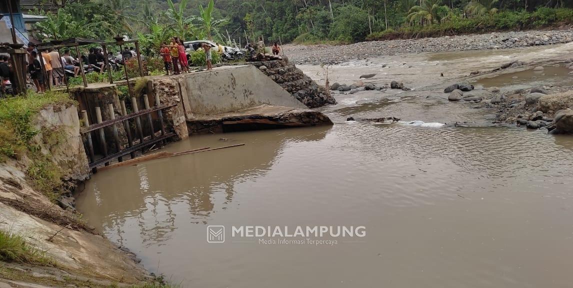 Alyudiem Minta Pemkab Perbaiki Jaringan Irigasi Penengahan