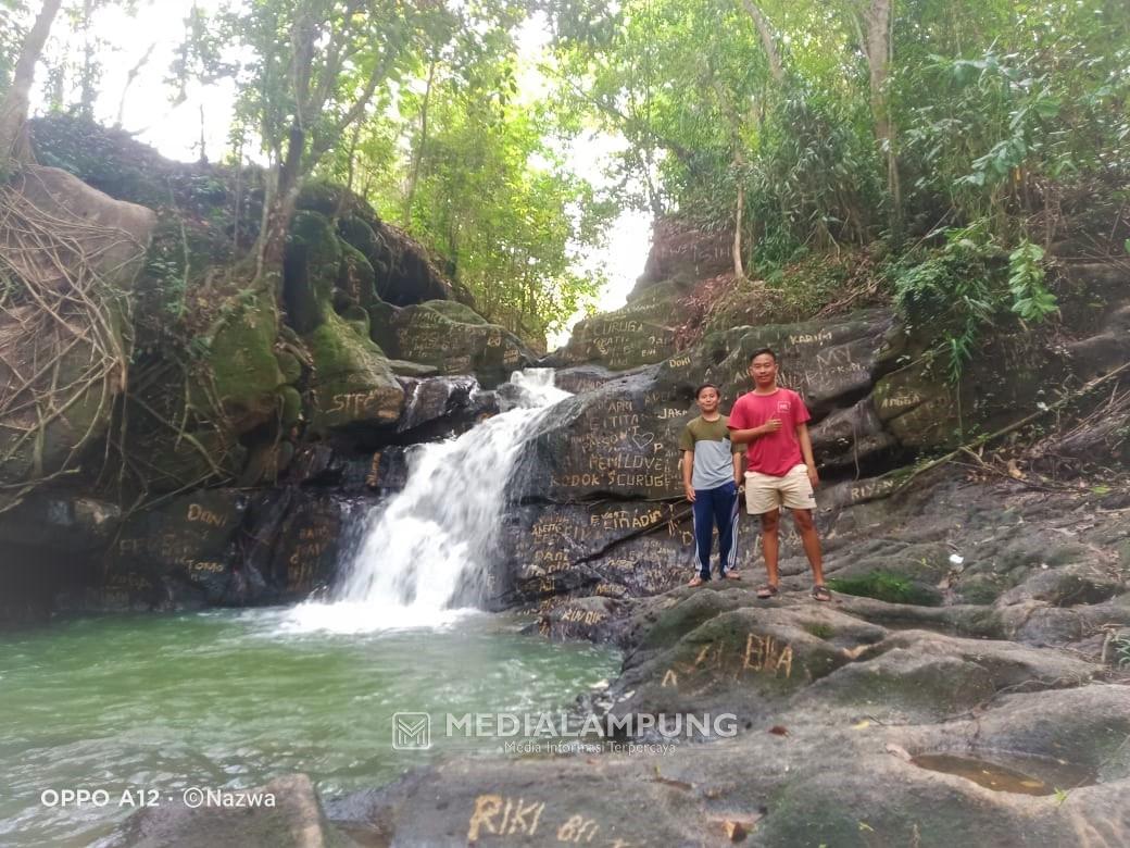 Pesona Curup Goa Batu Putri, Objek Wisata Baru di Negeri 1000 Air Terjun