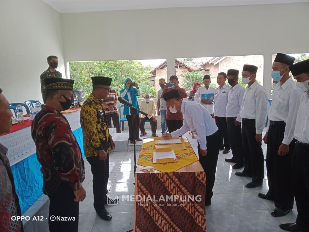 28 Perangkat Kampung Tanjung Ratu Hasil Penjaringan Dilantik