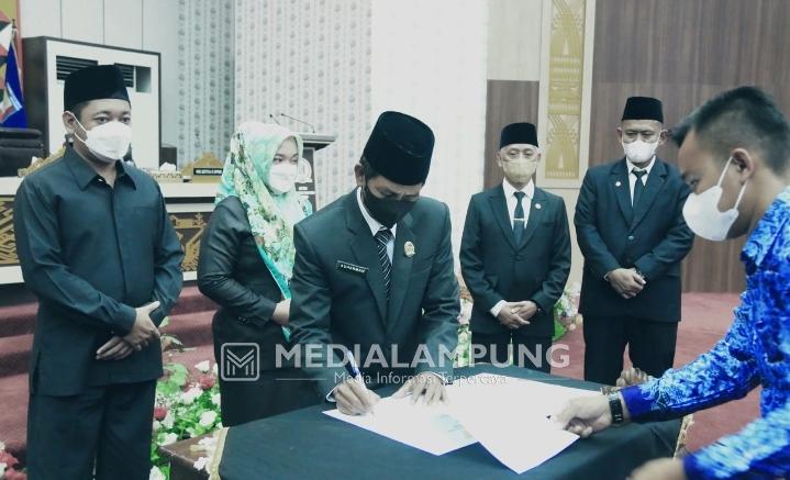 Hadiri Rapat Paripurna, Sujadi dan Fauzi Minta Maaf