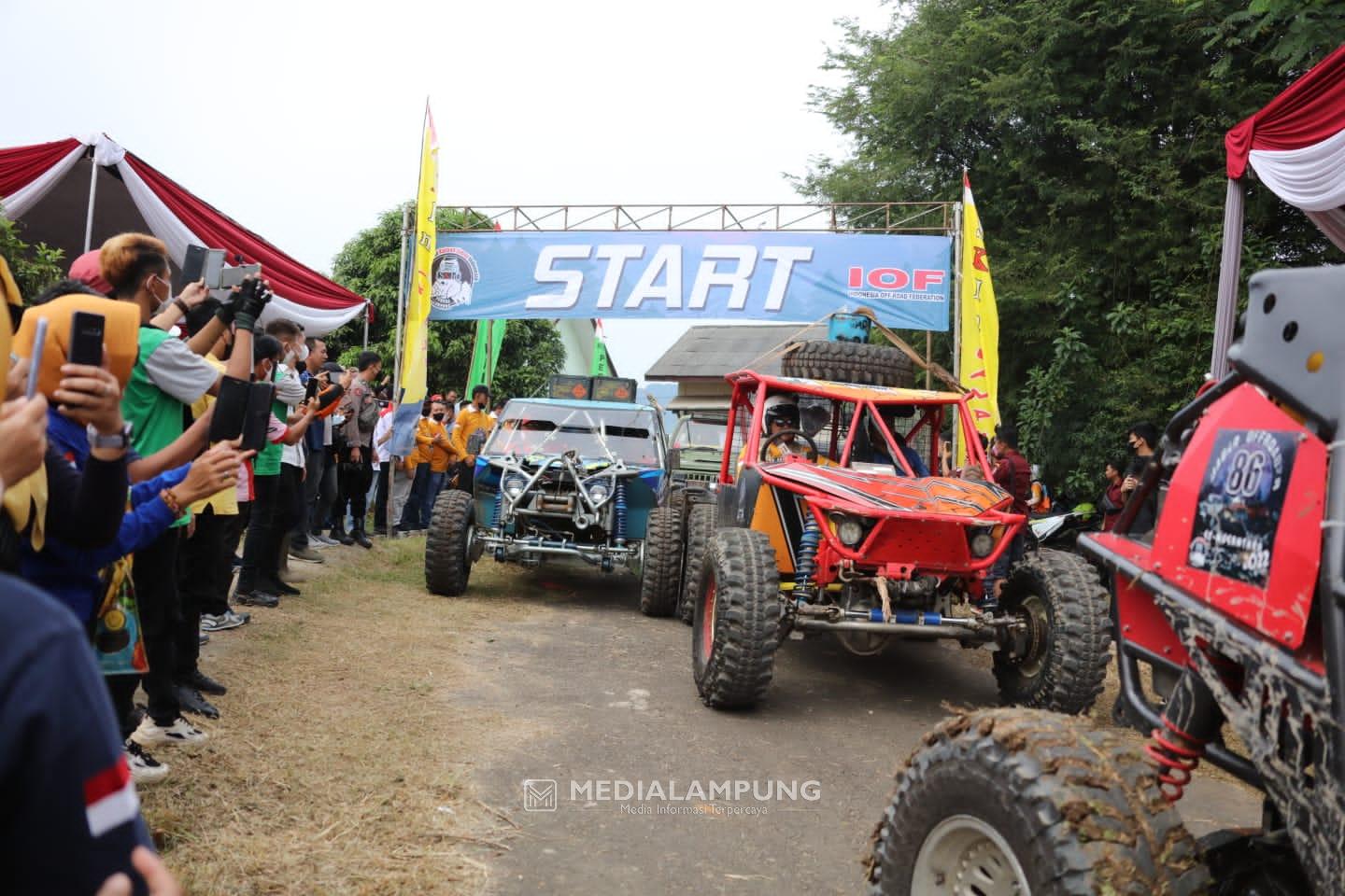 Peringati HUT Lampung Ke-58, SKIn Pengda Lampung Gelar Mabar Offroader se-Nusantara