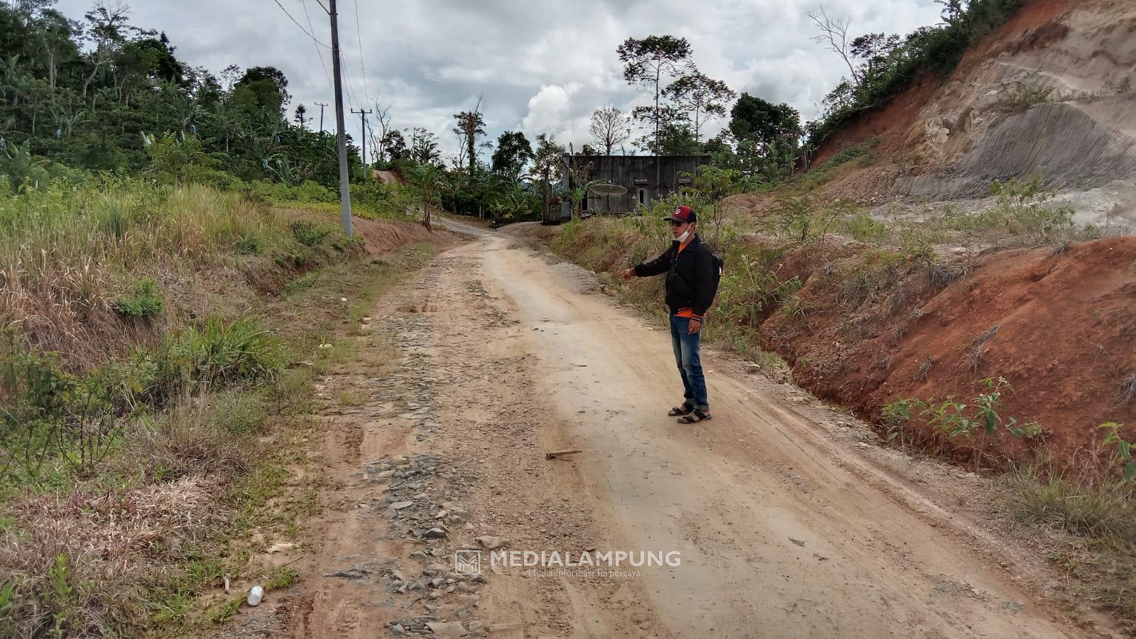 Infrastruktur Mantab Jadi Impian Pekon Sukadamai dan Sukajadi 