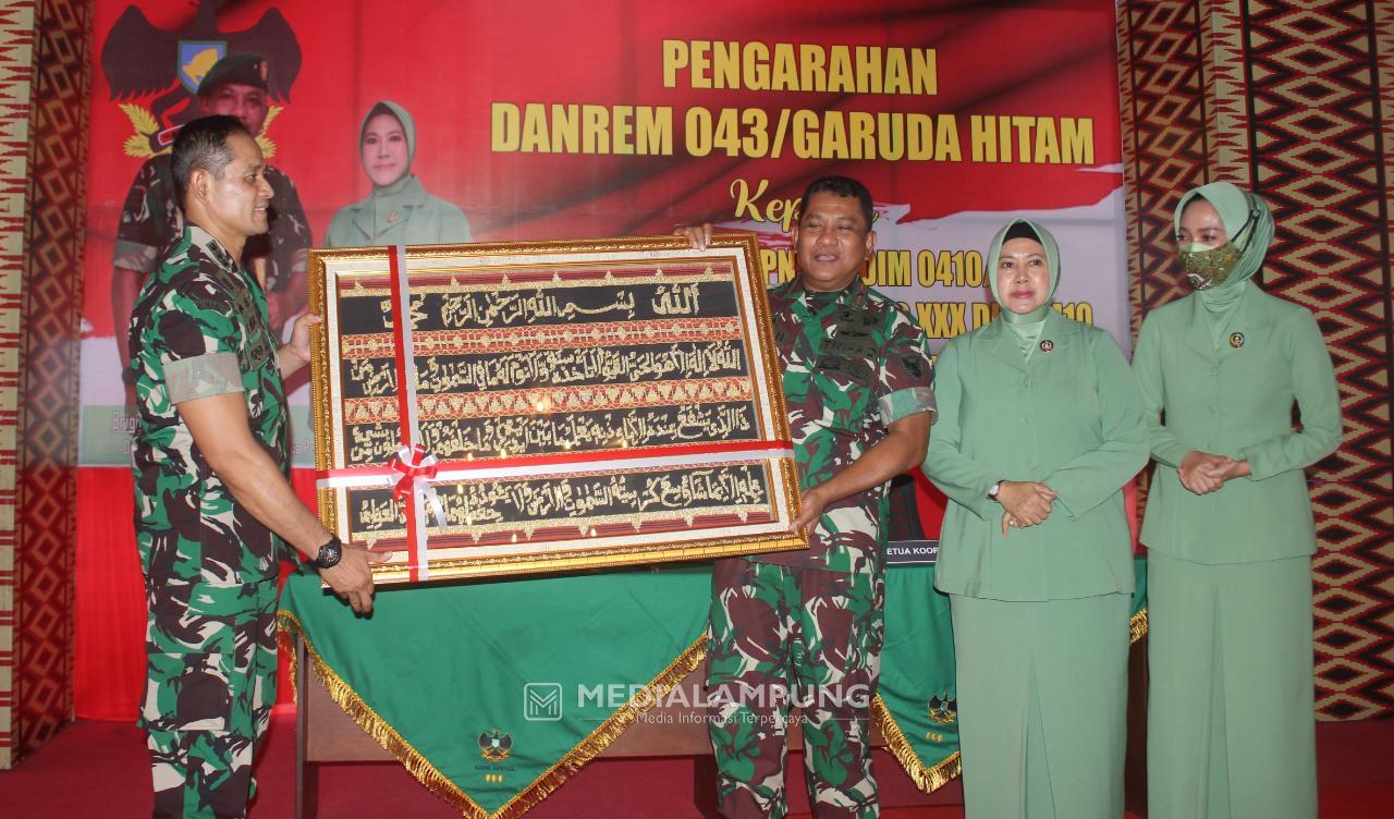 Danrem 043/Gatam Ingatkan Prajurit Hindari Pelanggaran dan Berbuat Terbaik untuk Satuan