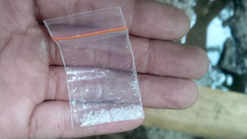 Buang Kotak Rokok Saat Kabur, Ternyata Isinya Sabu