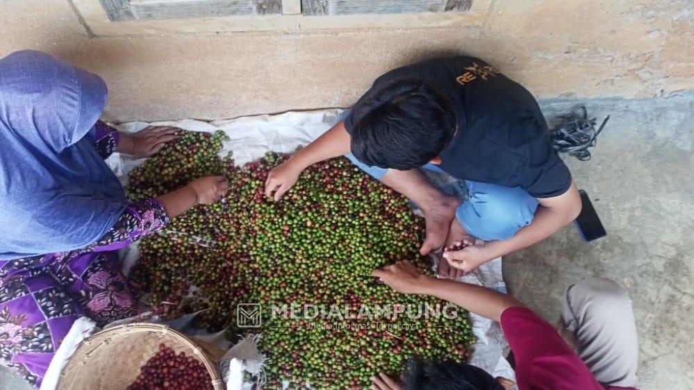 4 Santri Ponpes Muhammadiyah Ahmad Dahlan Safari Ramadhan ke Banjit