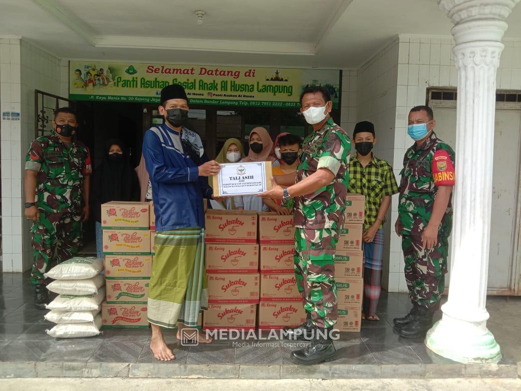 Peringati HUT Persit Kartika Ke-76, Persit KCK Cabang XXX Dim KBL Berbagi Sembako untuk Panti Asuhan