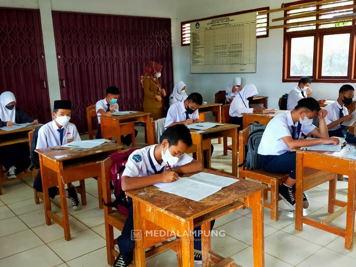 3.459 Siswa SMP di Lambar Ikuti US 